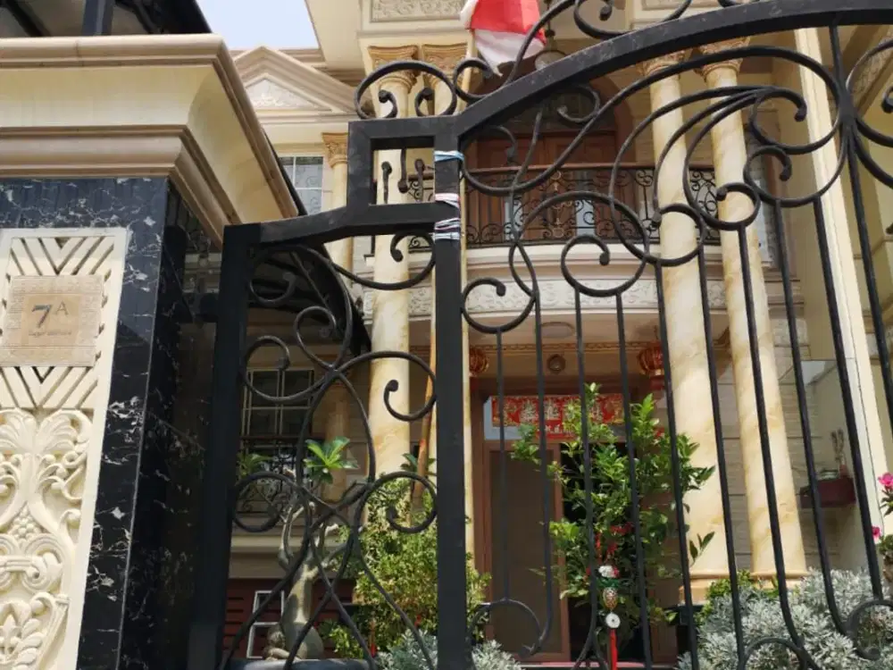 jual rumah mewah layar permai PIK uk 10x29m furnished