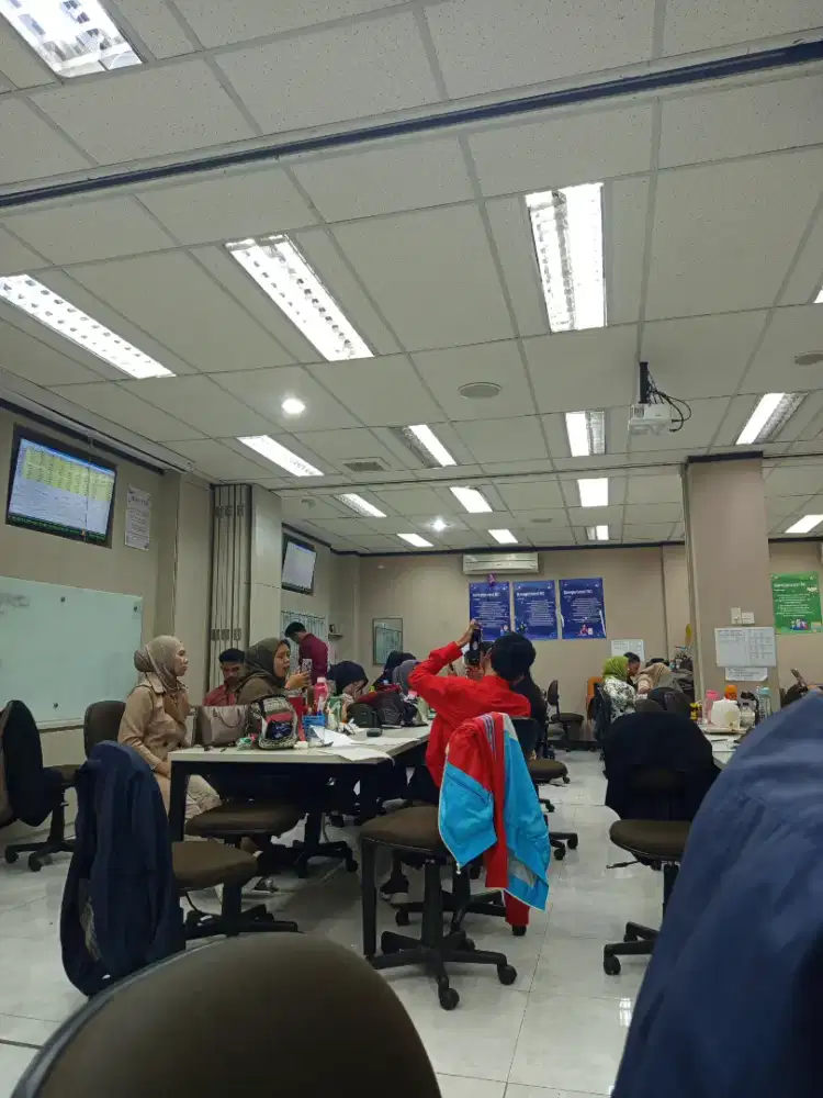 DI BUTUHKAN SEGERA !