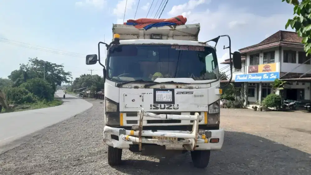 DIJUAL TRUK TRONTON DUMP ISUZU FVZ 34 P TH 2015, SIAP KERJA