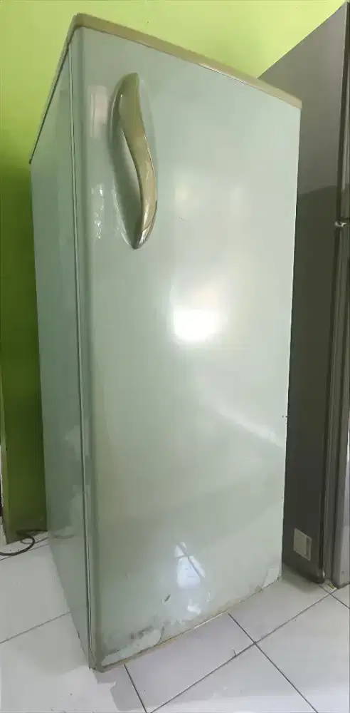 Kulkas mulus garansi