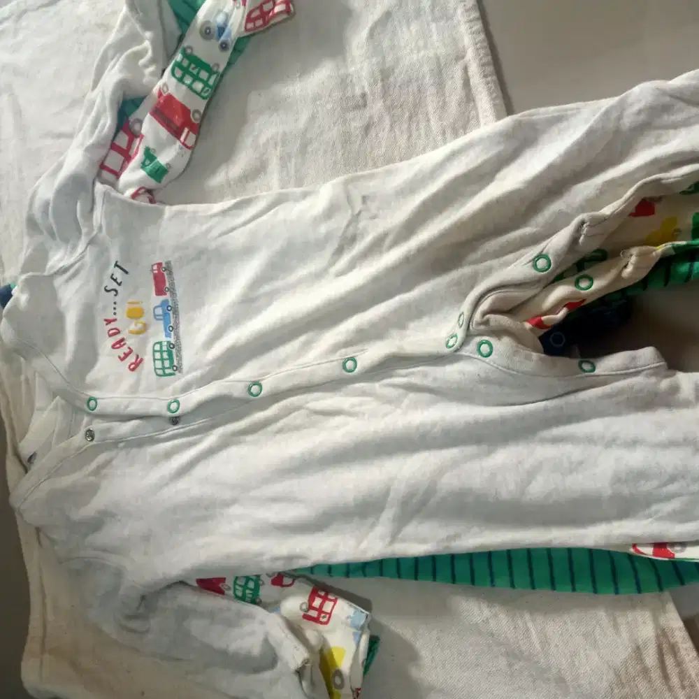 Preloved baju jumsuit sleepsuit mother care 3 pcs