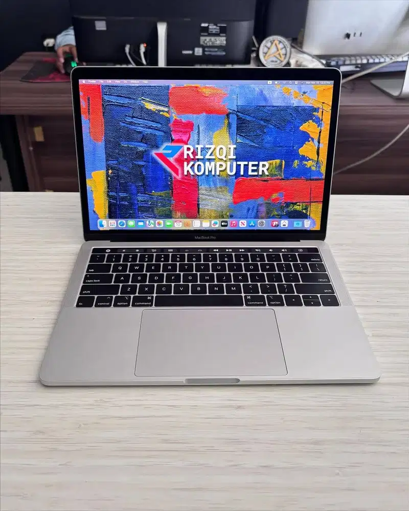 MacBook Pro i5 2019 Touchbar Ram 8GB SSD 256GB Siap Pakai