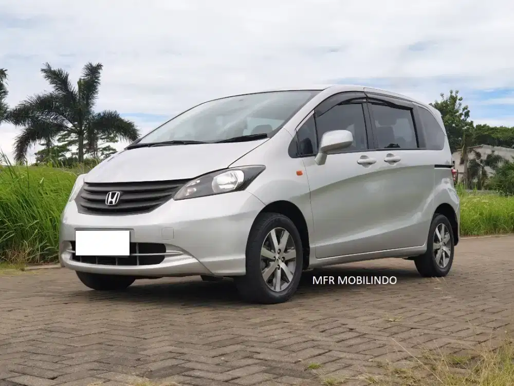 Tdp 0 - Honda Freed SD 2010 Mewah Terawat