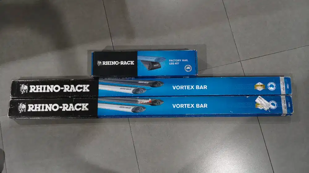 Rhino Rack Vortex Bar Hitam Set