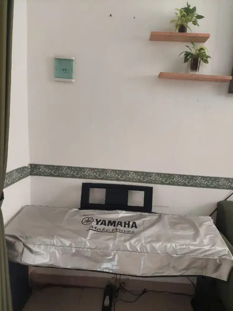 Yamaha Portable Grand Piano DGX-660