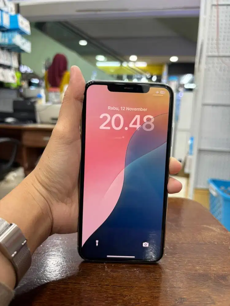 Iphone 11 pro max 256gb all operator white