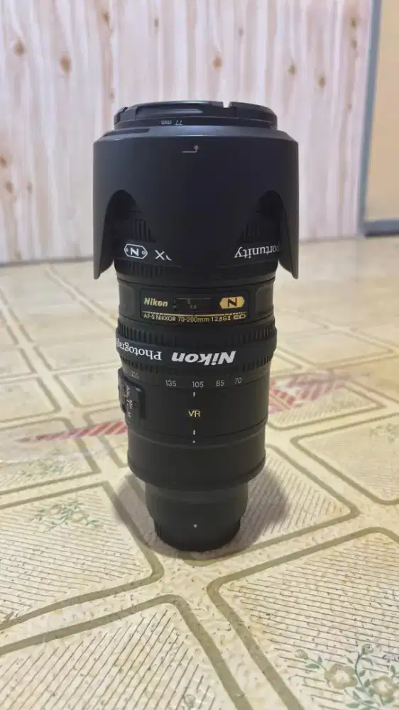 Lensa Nikon 70-22 VRII