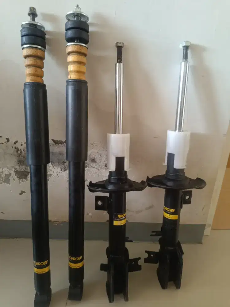 Shockbeker monroe ertiga 2017