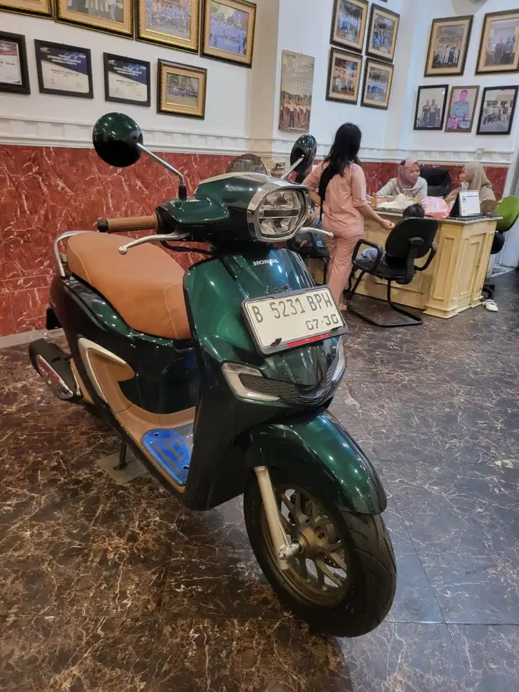 HUB KIKI DP 4,5 JT STYLO 160 ABS TH 2025 KM LOW KTP DAERAH BISA KREDIT