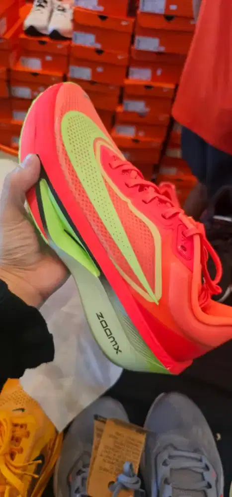 WTS - Dijual Nike Zoom Fly 6 Crimson US 9.5 - EUR 43