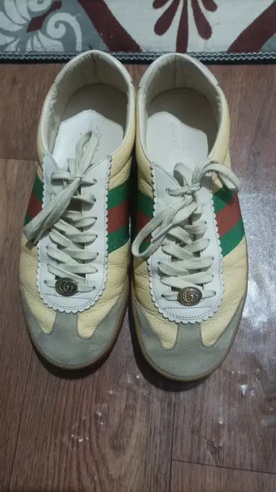 Jual murah! Sepatu branded Gucci Bee 1000% original