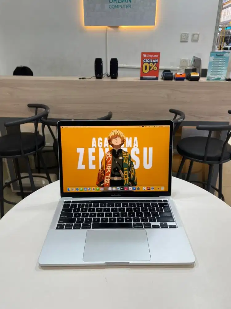 MacBook Pro M1 2020 16/256GB - silver