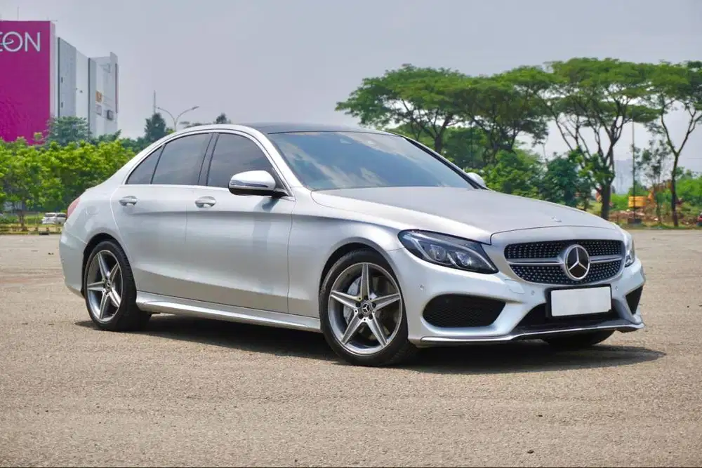 Mercedes Benz C300 W205 AMG 2017