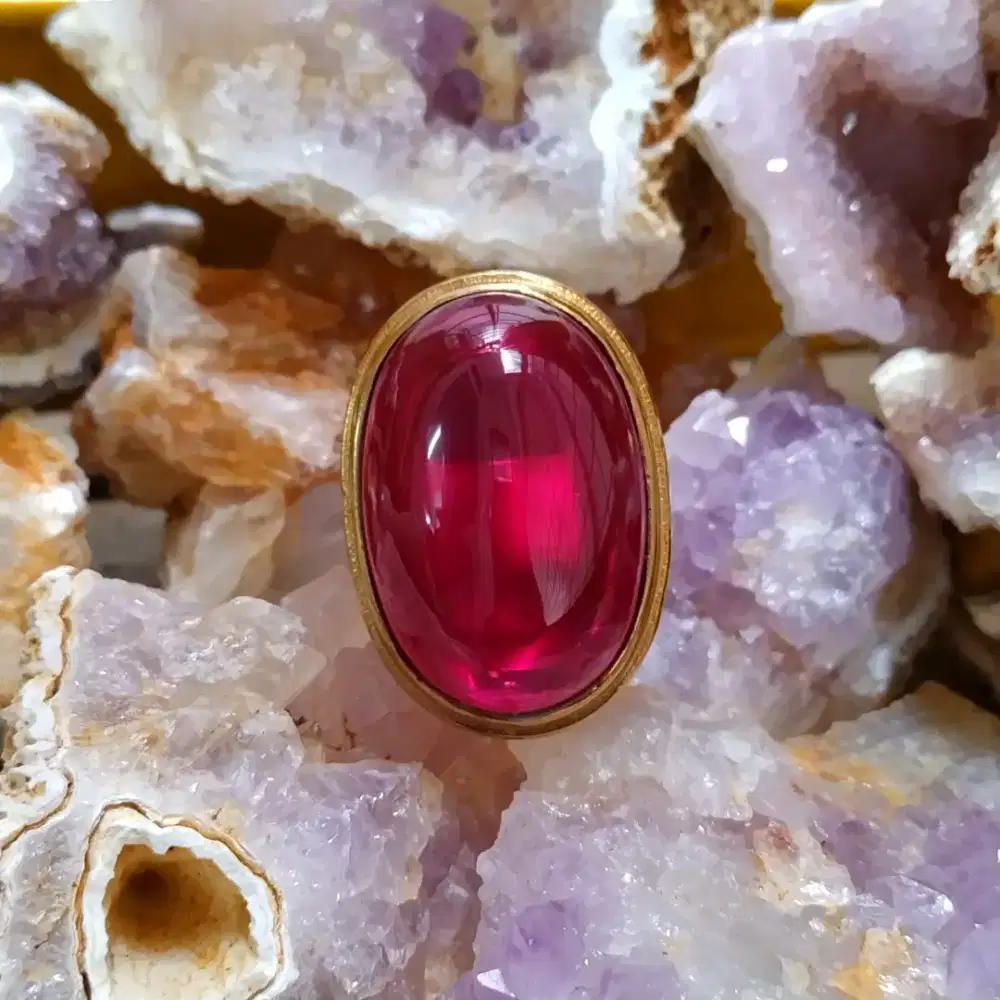 Merah siem bangkok sekeras permata ruby