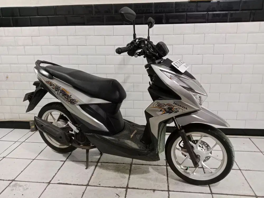 Honda beat street tahun 2023 jos