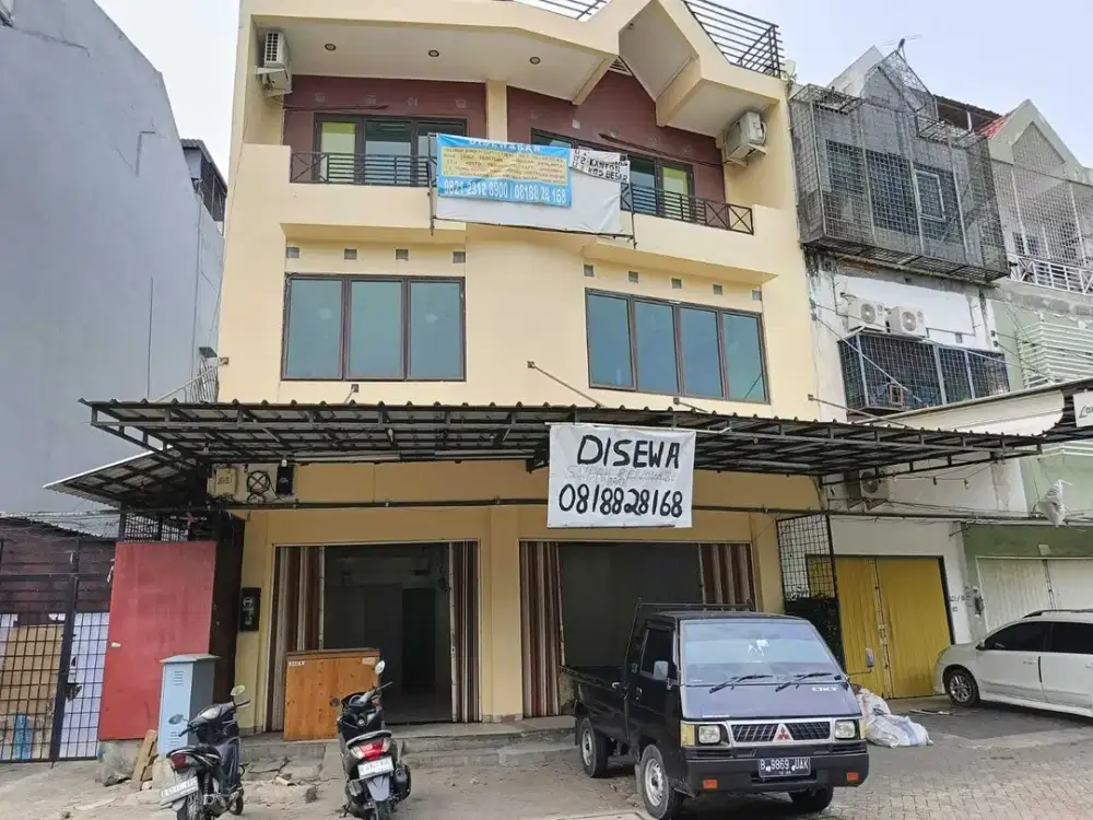 Disewa RUKO Gandengan Mogot Baru 4LT, 130 m2, LB 400m2, Jln Raya