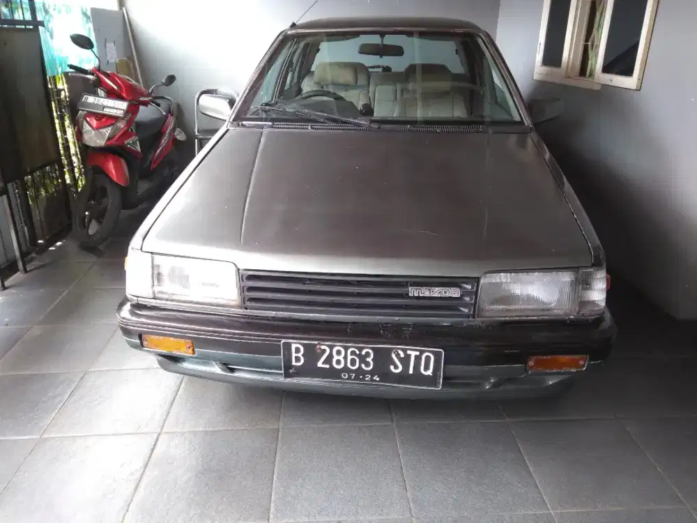 Mazda trendy glx 1986 hatback