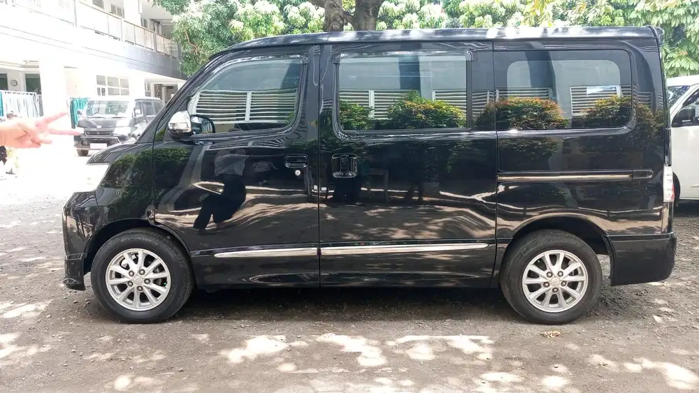 Daihatsu Luxio 2022 Bensin