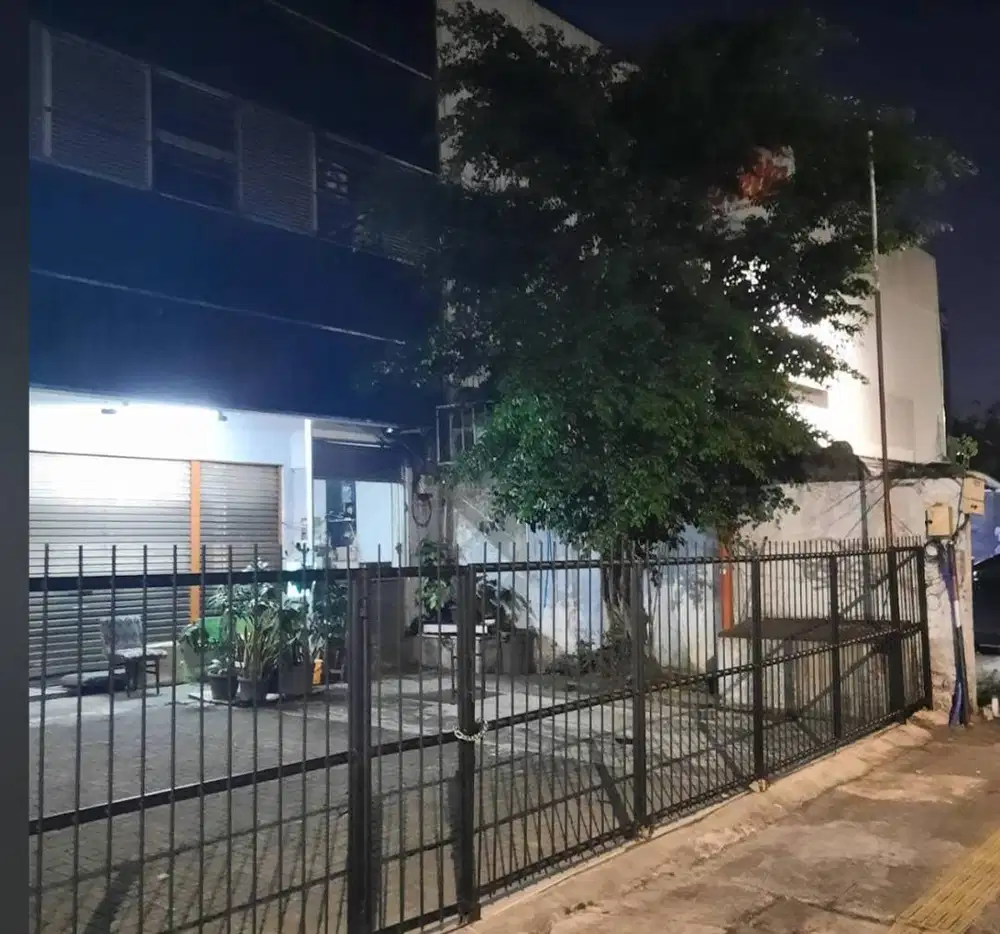 Dijual Ruko Gandeng 3,5 Lantai Strategis di Jakarta Timur