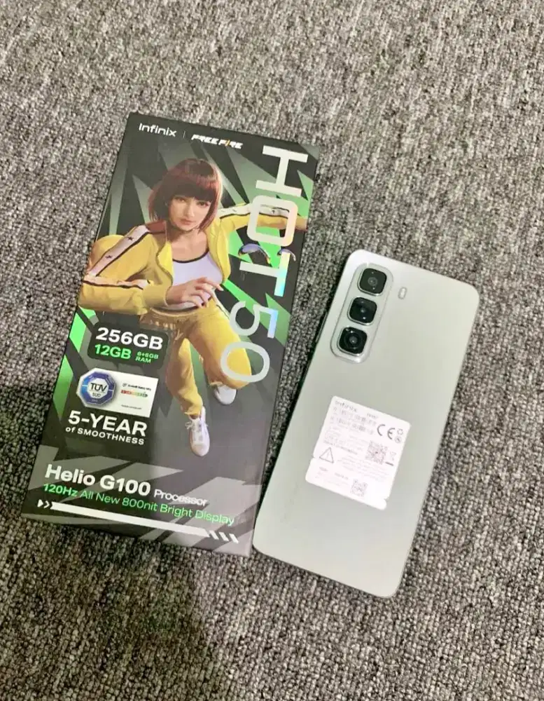 infinix hot 50 silver 6/256 mulus fullset