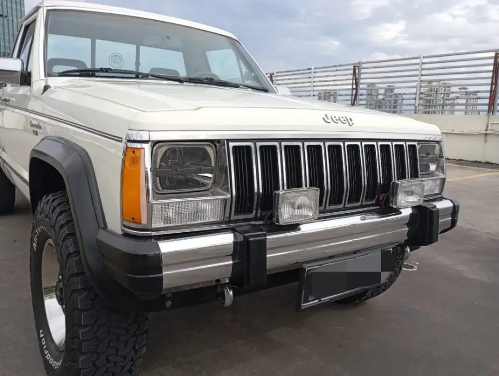 Antik Jeep Comanche 4.0 At 1988