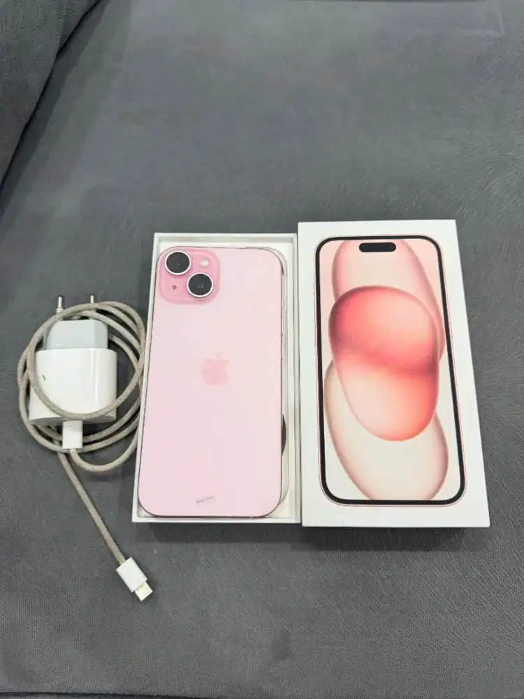 Dijual Iphone 15 128gb [Pink] - ex Ibox