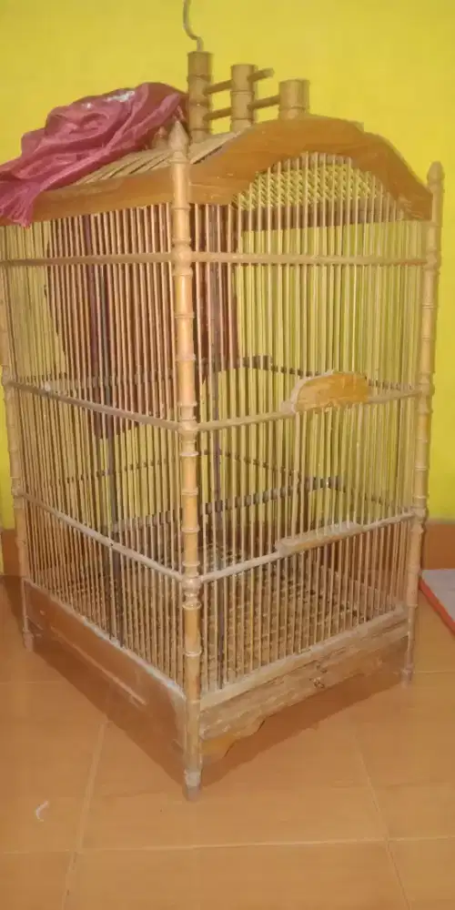 Sangkar burung semi ukir