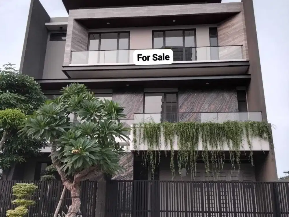 JUAL RUMAH NORTH EMERALD CITRALAND UTAMA BARU GRESS BAGUS 3 LANTAI