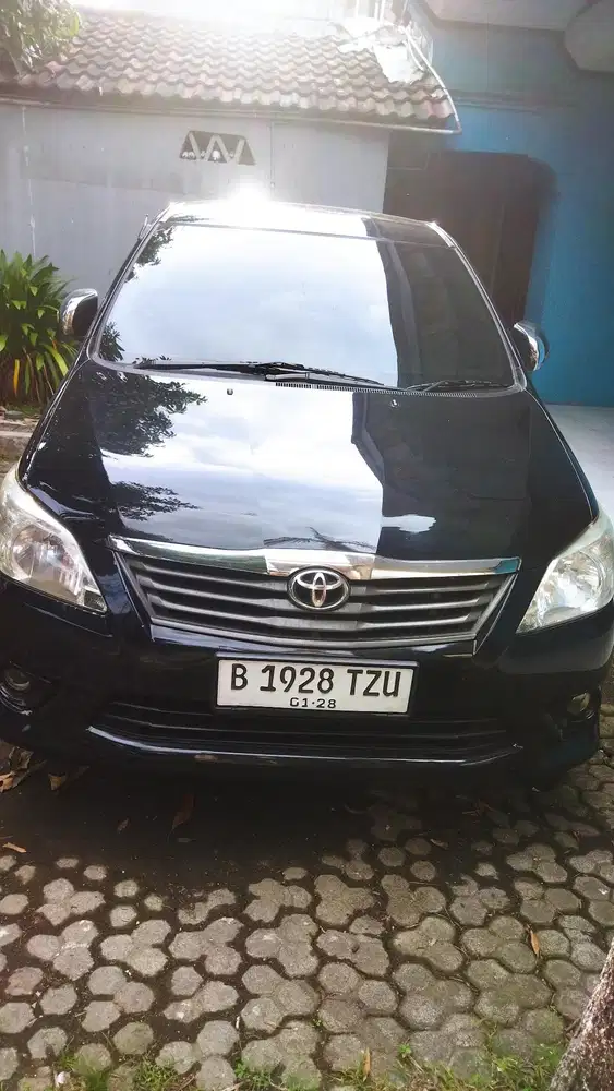Toyota Kijang Innova 2013 Bensin