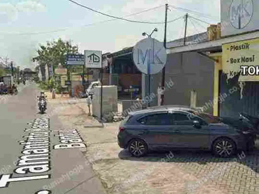 tanah pinggir jalan besar Tamantirto cocok usaha lingkungan padat