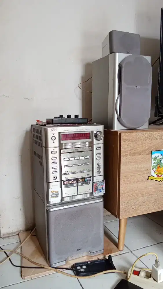 Speaker aktif karaoke