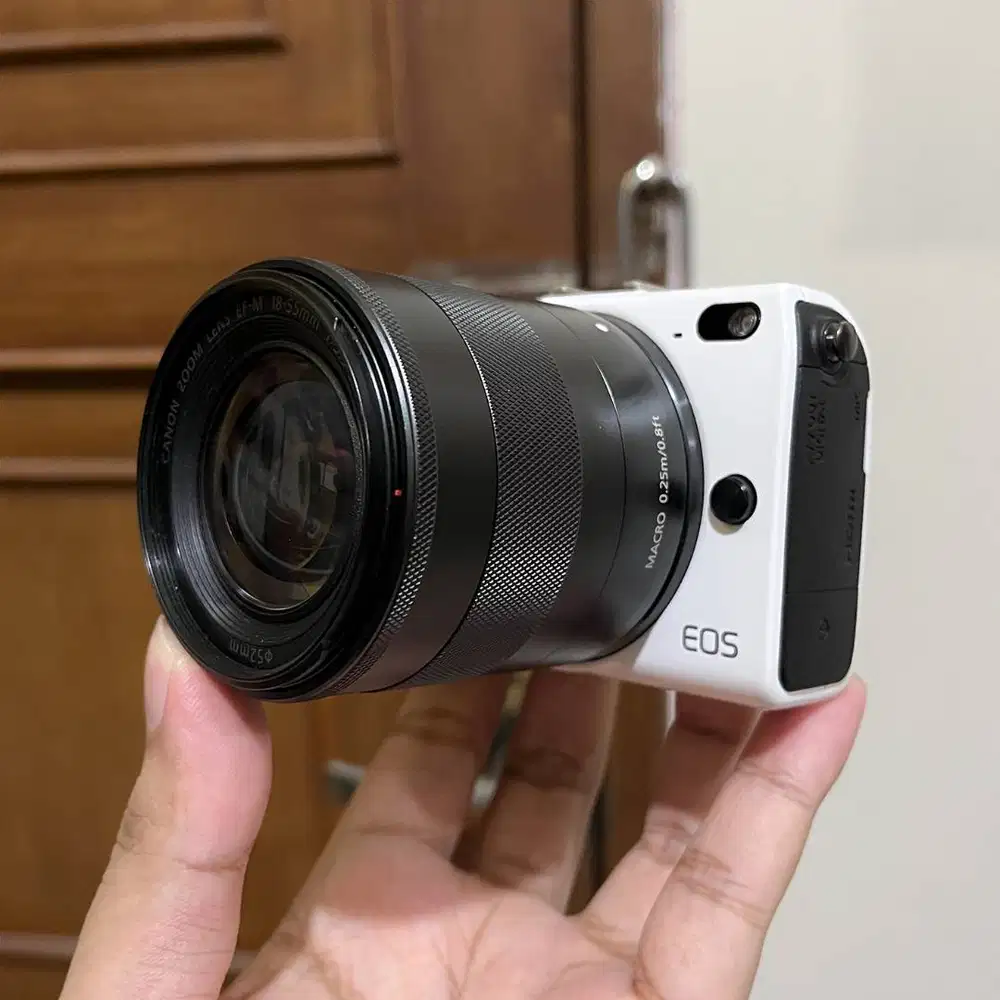 Kamera Canon Eos M2 Kit 18-55mm Box Tas Mmc