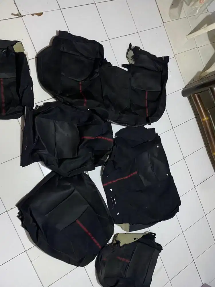 Sarung jok asli bawaan mobil mazda 2 skyactive