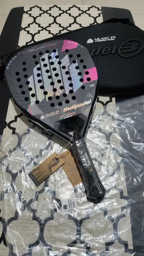 Raket Padel Bullpadel Neuron 02 Edge Milano Edition 2026