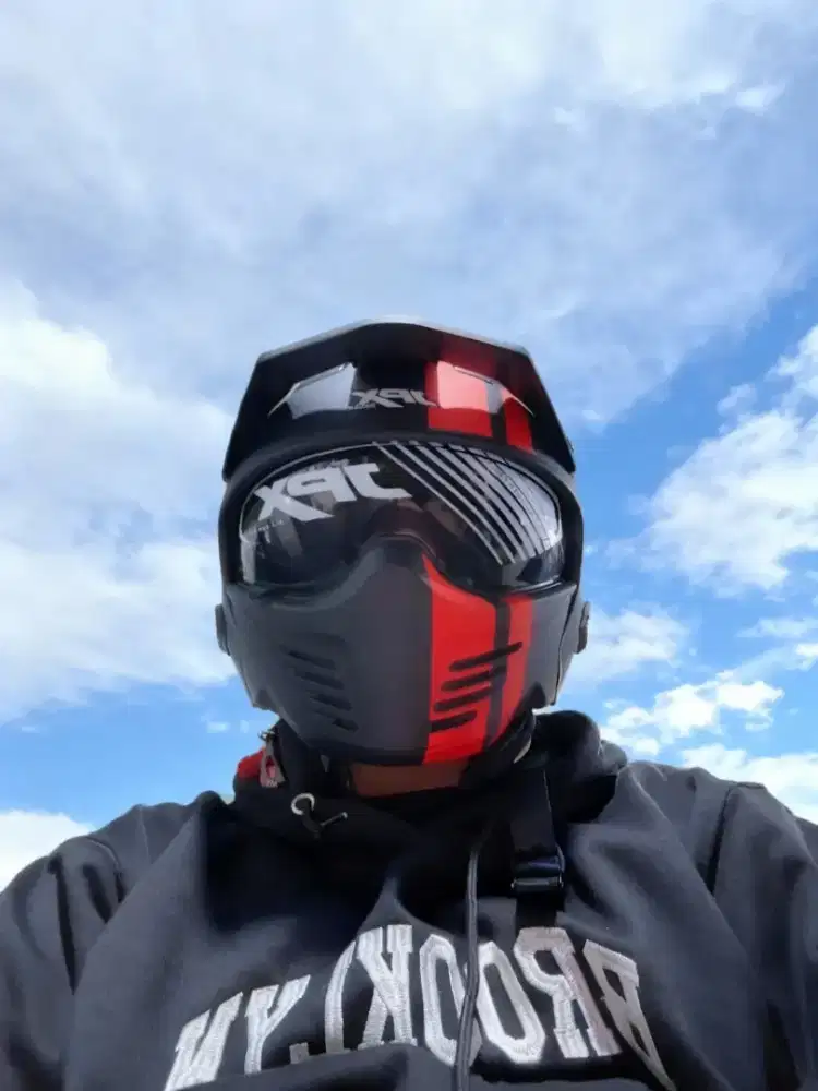 Jual Rugi Helm Bekas Kondisi Baru Karena Kekecilan