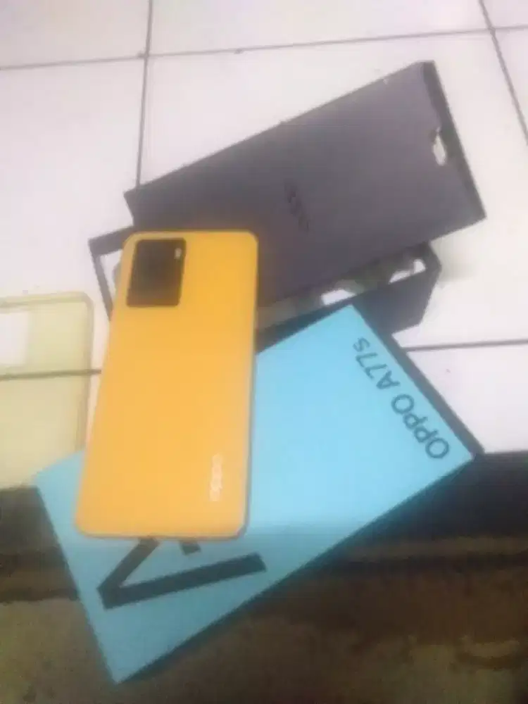 Jual hp oppo A77s ram 8/128 mius lcd pecah