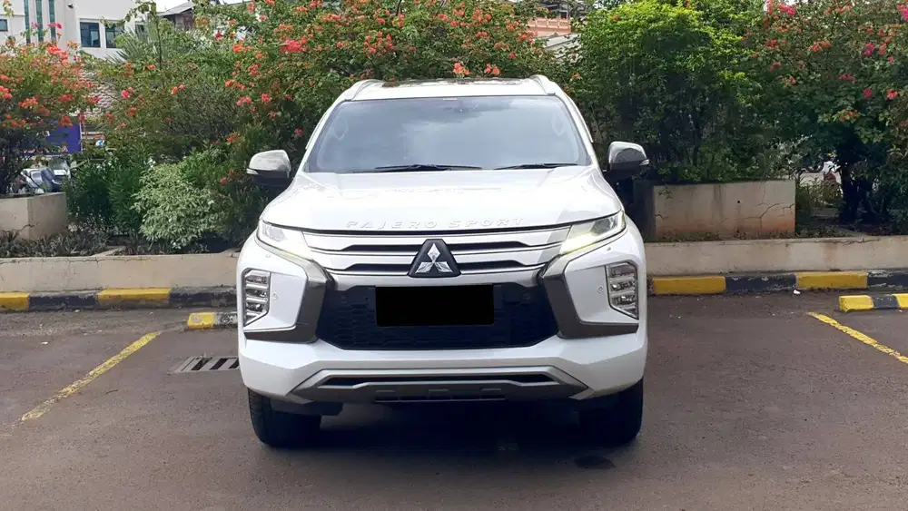 Mitsubishi Pajero Dakar Putih Sunroof 2023 Like New Low KM 10rb Record