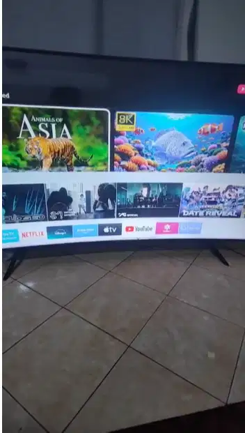 Smart TV 65 inch 60 Samsung LED TV (CPT)