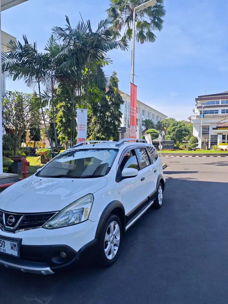 Nissan Grand livina 2013 Bensin