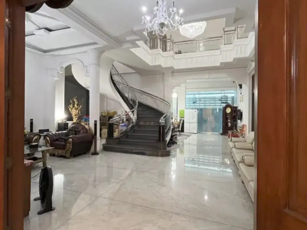 JUAL RUMAH KOMERSIAL RAYA BILITON PUSAT KOTA BANGUNAN MEGAH BAGUS OKL