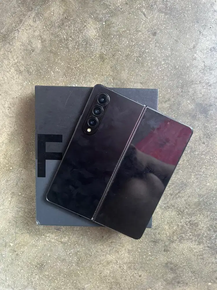 Samsung z fold 5 12/512 gb sein