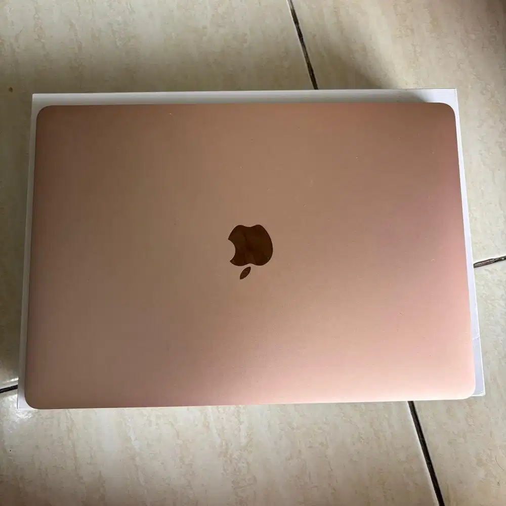 Macbook air M1 2020