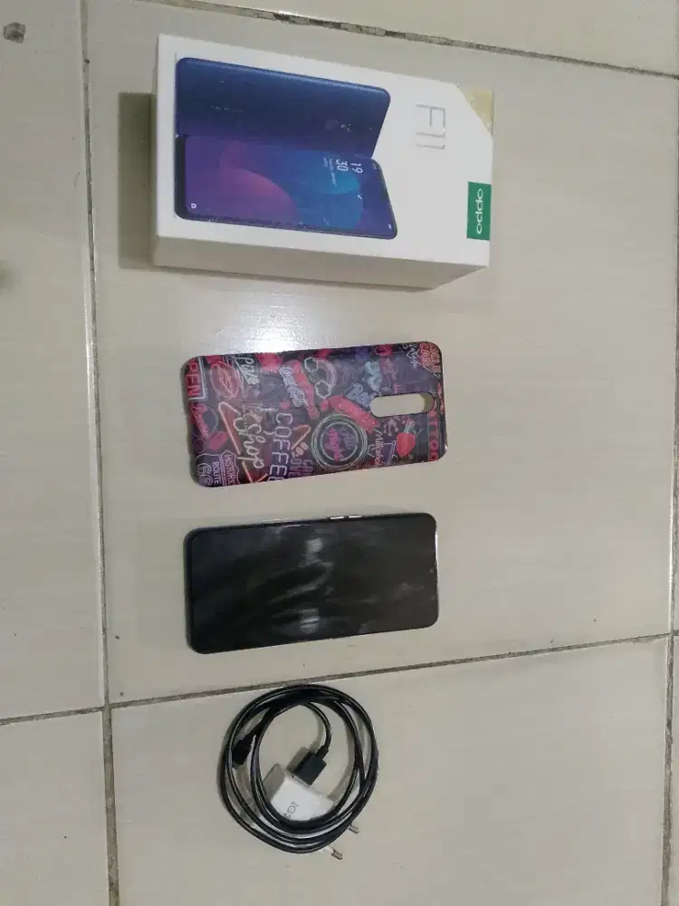 Hp Oppo F11 lengkap mulus nominus