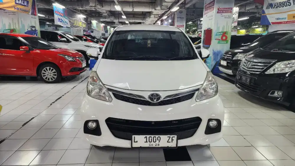 Toyota Avanza Veloz 1.5 Automatic  2013 Low KM