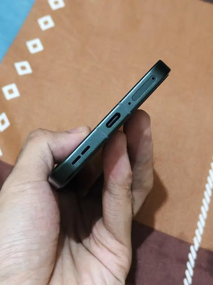 OPPO RENO 14 second