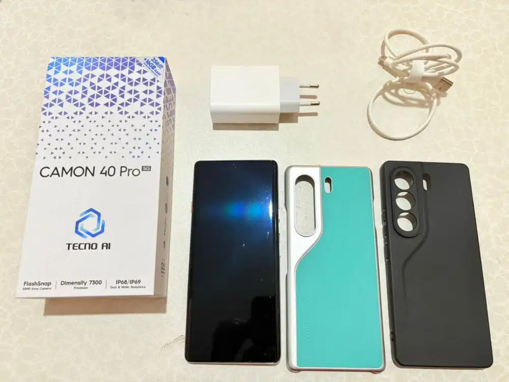Tecno Camon 40 Pro 5G (8/256GB) (Beli September 2025)