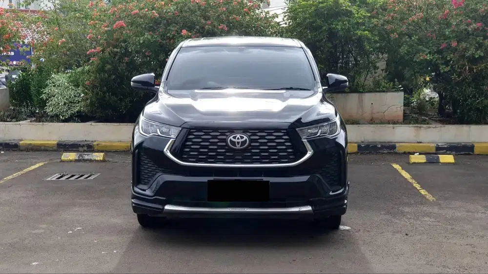 Toyota Zenix V Hybrid Modelista AT Panoramic 2024 Like New Record