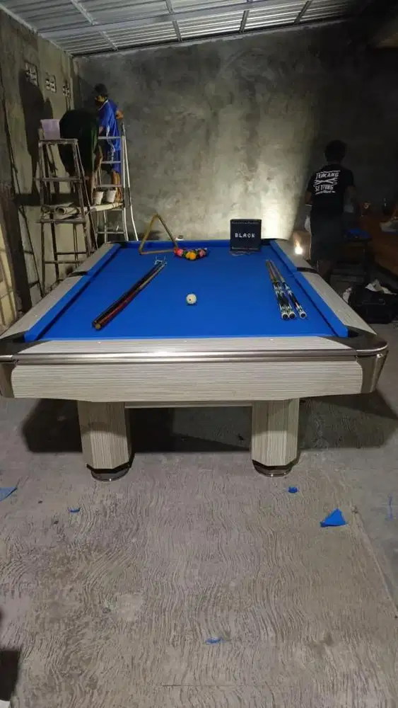 Dijual meja billiard ada 18 unit kondisi bekas terima laken baru