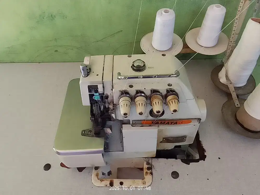 Mesin Obras YAMATA B4