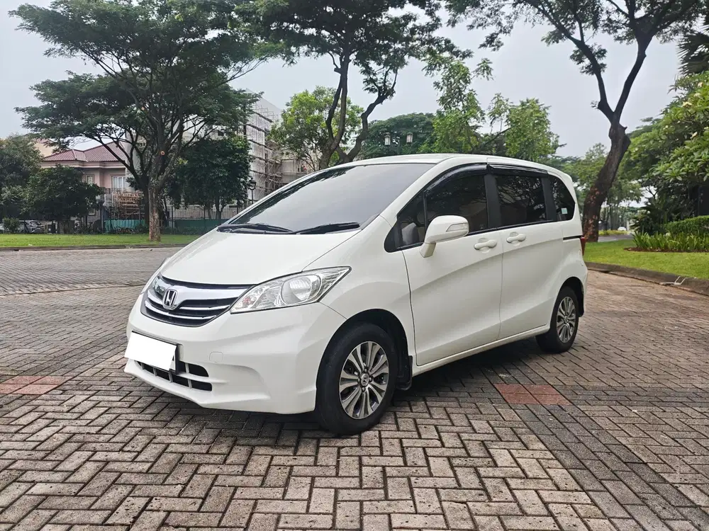 Honda Freed matic SD 2013